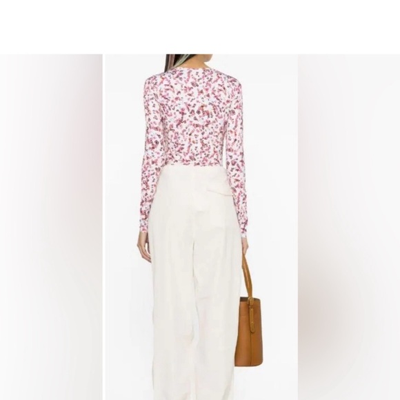 MARANT ÉTOILE abstract-print bodysuit
$225 $315
Size: 34
Isabel Marant - Picture 4 of 4